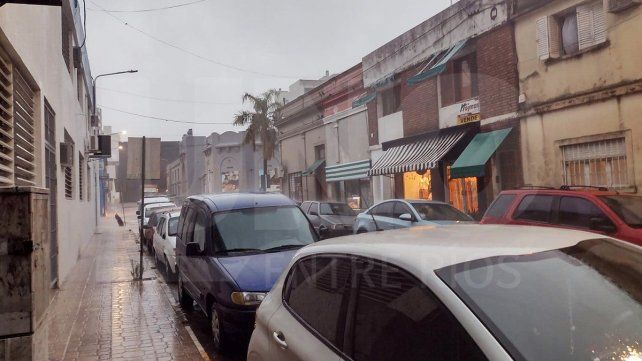 SMN emitió un alerta naranja por tormentas y sigue el calor