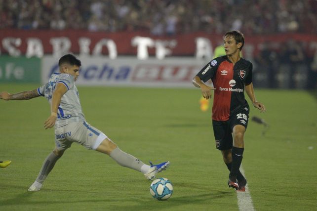En un partido de ida y vuelta, Newells fue superior pero no pudo resolverlo y perdió