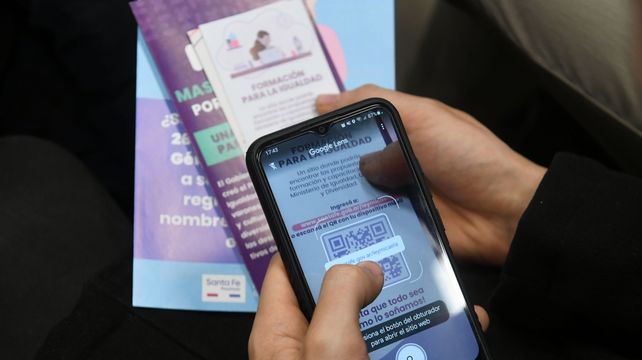 La convocatoria está dirigida a santafesinos y santafesinas mayores de 16 años que quieran formarse en perspectiva de género y diversidad. El curso es gratuito