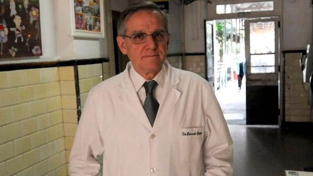 El m&eacute;dico infect&oacute;logo Eduardo L&oacute;pez.