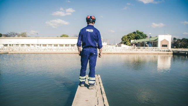 El gremio de Obras Sanitarias confirmó que este martes realizaron una presentación en el Ministerio de Trabajo para frenar la quita del bono&nbsp;