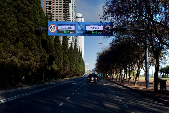 Monitoreados. Estructuras ubicadas en las avenidas de Buenos Aires.