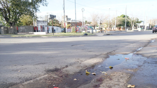 Una balacera en una plaza de zona sur dejó a una mujer de 71 años herida en las piernas