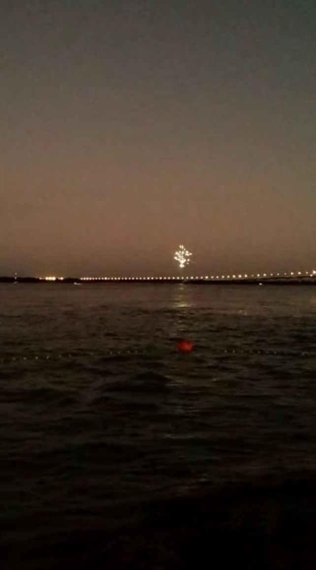 Los fuegos artificiales detonaron la denuncia.
