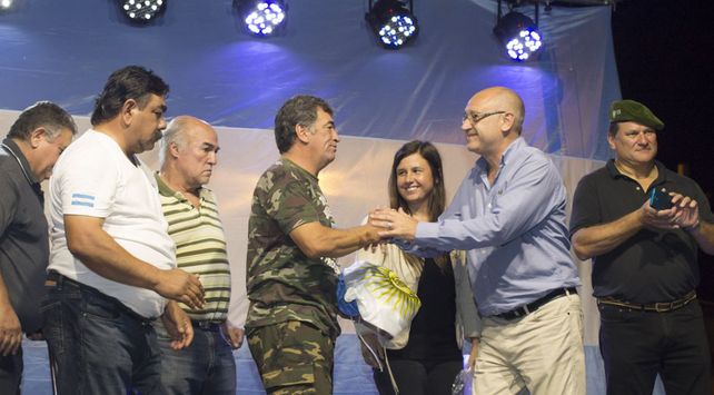 excobatientes bandera municipalidad