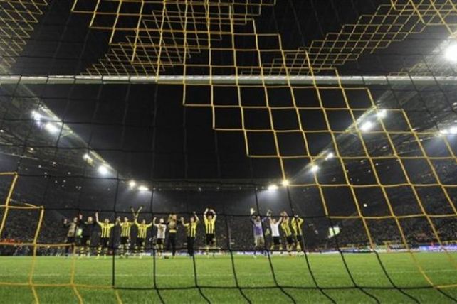 Dortmund hunde al Málaga en la agonía