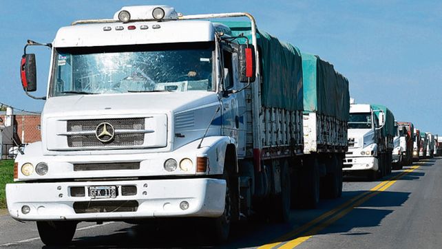 Los primeros sectores en recibir el coletazo fueron el campo y el transporte.