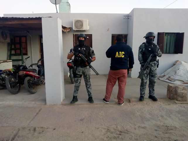 Ceres. Los tres acusados del doble crimen fueron detenidos en el barrio Juan Pablo II.