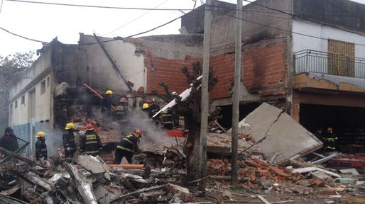 Dos muertos por la explosión de un depósito de matafuegos