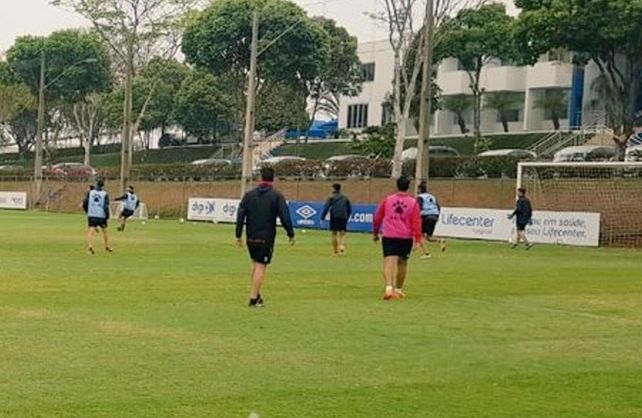 Colón trabajó en el predio de Cruzeiro de cara al duelo ante Mineiro