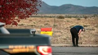 Alec Baldwin luego de disparar un arma de utilería y matar por accidente a la directora de fotografía Halyna Hutchins.
