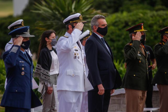 Homenajean a los 44 tripulantes del ARA San Juan en la Base Naval de Mar del Plata