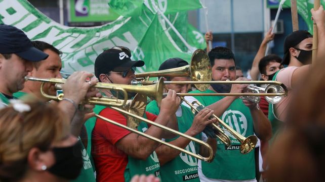 Trabajadores de ATE protestaron frente a la Casa de Giobierno por mejoras salariales