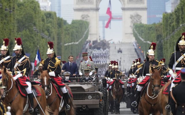 Las imágenes del desfile en Francia por el Día de la Independencia