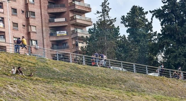 Covid-19: medidas para Paraná, con circulación comunitaria