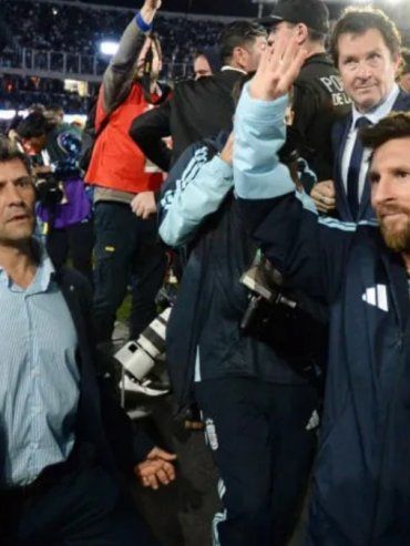 La intimidad del último viaje de Messi: sus compañeros le cantaron para que continúe