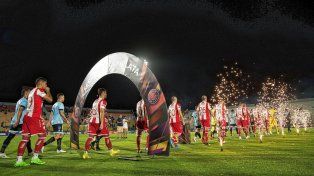 Unión rinde un duro examen ante Peñarol en el Campeón del Siglo