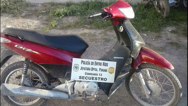 Tras persecución recuperaron una motocicleta robada