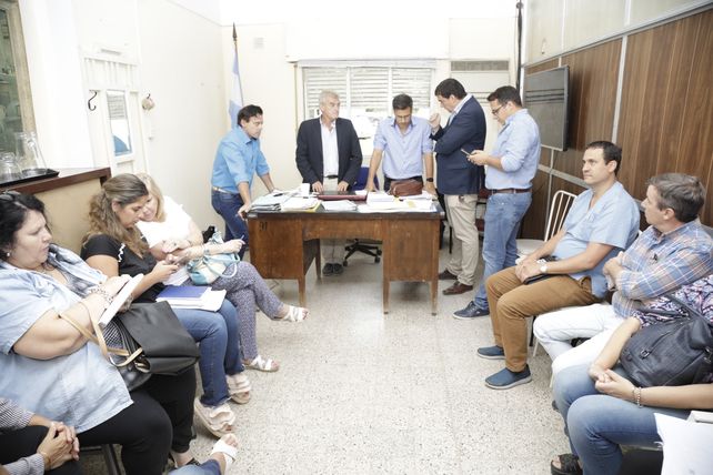 Parte médico. Las autoridades coordinaron la emisión de la información diaria.