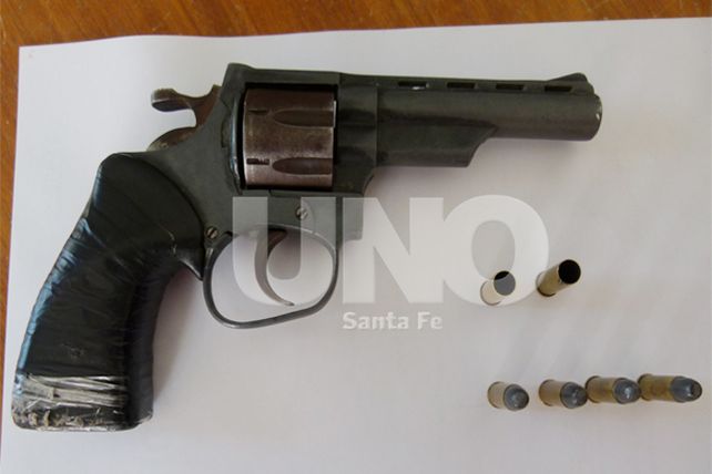 Dispararon contra la Policía y fueron arrestados en barrio Villa Hipódromo