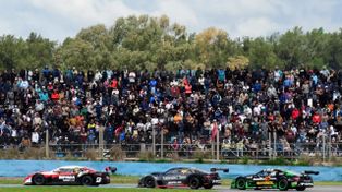 Tribunas repletas, los de Ford chochos y el que ganó fue el automovilismo con el Turismo Carretera en Rosario