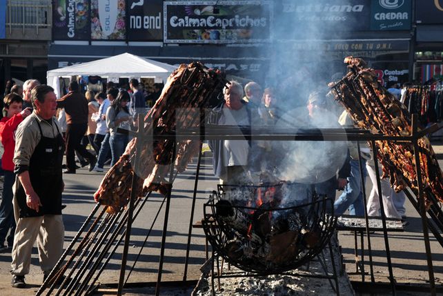 Tradición. No faltaron el asado a la estaca