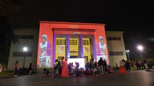 El museo fue inaugurado el 7 de diciembre de 1937 en su emplazamiento actual de Pellegrini y Oroño, y surgió a partir del vínculo entre la iniciativa privada y el gobierno municipal.