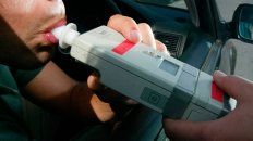 Actualmente se tolera hasta 0,5 gramo de alcohol en sangre. Actualmente se tolera hasta 0,5 gramo de alcohol en sangre.