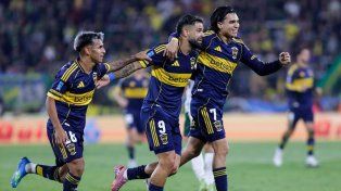 Boca Juniors goleó a Defensa  y se clasificó a los octavos