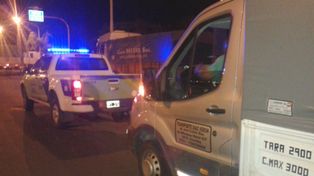 Multaron a dos camioneros por conducir alcoholizados en la autopista Santa Fe - Rosario