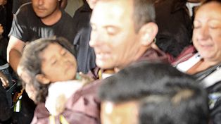 La nena de tres a&ntilde;os salvada de un pozo se recupera en un hospital