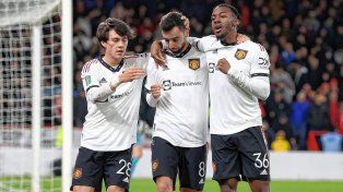 Manchester United goleó en ida de semifinales de la Copa de la Liga de Inglaterra