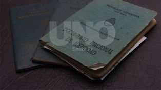 Ansés recordó que la vigencia del viejo DNI es hasta el 31 de marzo