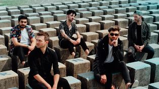 Mi Última Solución, la banda bonaerense que festeja los diez años de su primer disco, toca en Rosario.&nbsp;