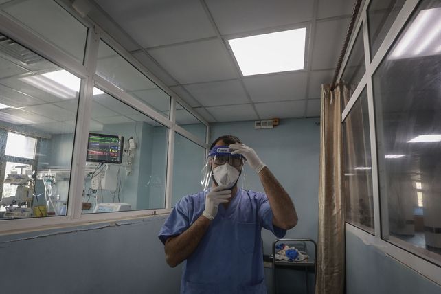 Otro dato preocupante es que en las últimas 24 horas fueron realizados 96.691 testeos