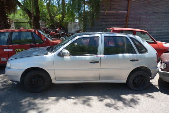 Secuestraron tres autos de una empresa de remises de la capital entrerriana