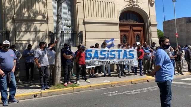 Los gasistas se movilizaron para rechazar el proyecto de creación del Colegio de Gasistas Matriculados﻿.&nbsp;