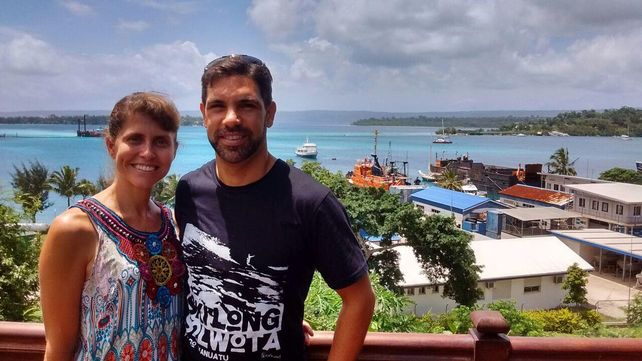 Experiencia. Gisela y Raúl actualmente residen en Port Vila.