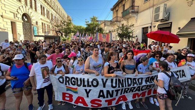 Rosario se suma a la marcha antifacista y antirracista contra los dichos de Milei en Davos.
