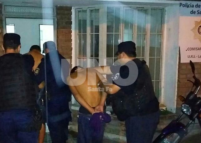Sorprendieron, persiguieron y aprehendieron a dos delincuentes en el B° Don Bosco
