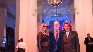 Desfile de lujo en la Bolsa de Comercio de la mano de Laurencio Adot