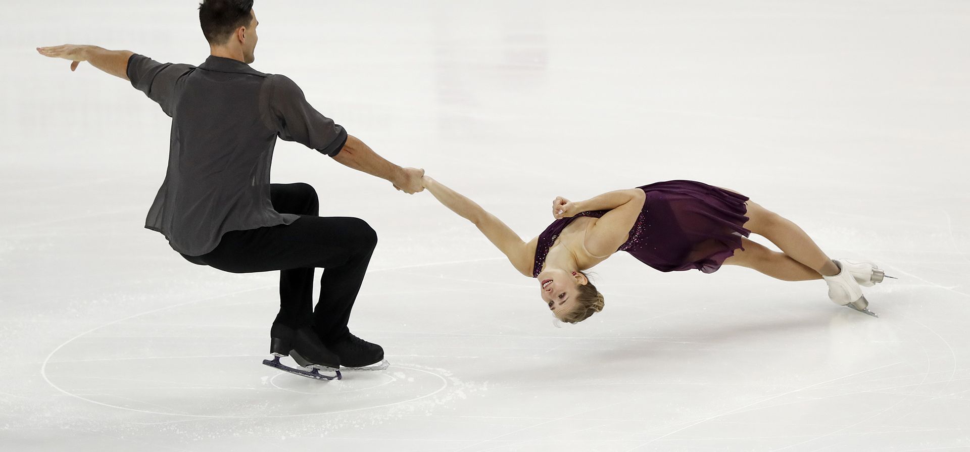 Minerva Fabienne Hase y Nikita Volodin de Alemania actúan en el programa corto por parejas durante el Campeonato Europeo de Patinaje Artístico ISU en Kaunas, Lituania, el miércoles 10 de enero de 2024. (Foto AP/Mindaugas Kulbis) Minerva Fabienne Hase y Nikita Volodin de Alemania actúan en el programa corto por parejas durante el Campeonato Europeo de Patinaje Artístico ISU en Kaunas, Lituania, el miércoles 10 de enero de 2024. (Foto AP/Mindaugas Kulbis)