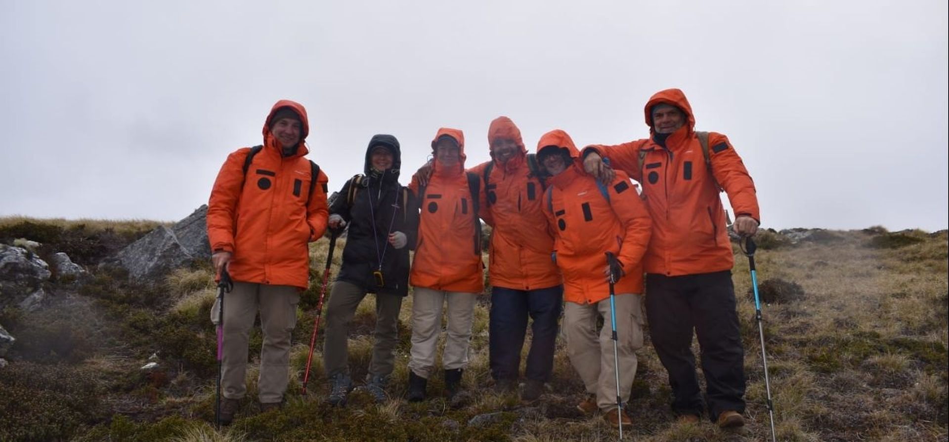 Arqueólogos de Rosario y veteranos recrean en Malvinas dos batallas decisivas