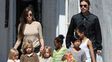 Ëpocas felices de la familia Pitt-Jolie.