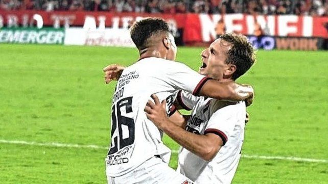 Newells ganó ante&nbsp; su gente.