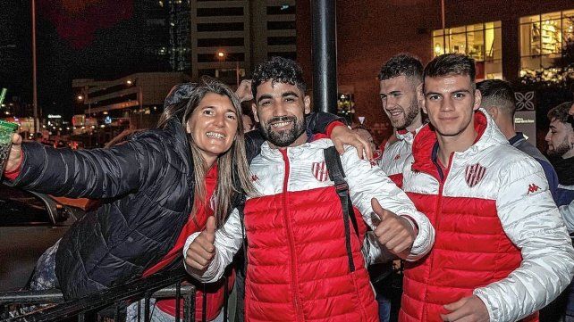 Emanuel Britez volvió a expresarse en redes sociales y pidió unidad en este presente a todos los que quieren a Unión.