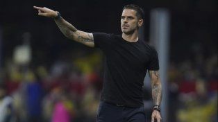 Fernando Gago dejó afuera de la convocatoria para el partido de Boca con Newells a Carlos Palacios.