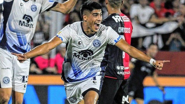 Horas decisivas en Colón para la llegada del lateral derecho Mauro Peinipil