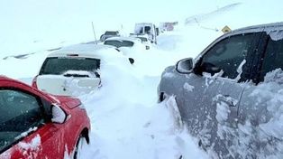 Chubut: el Ejército rescató a personas atrapadas en la nieve en la ruta 3