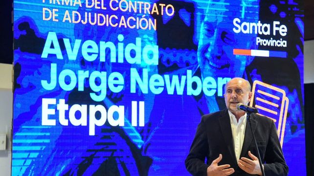 El gobernador Omar Perotti sigue recorriendo la provincia e inaugurando obras.